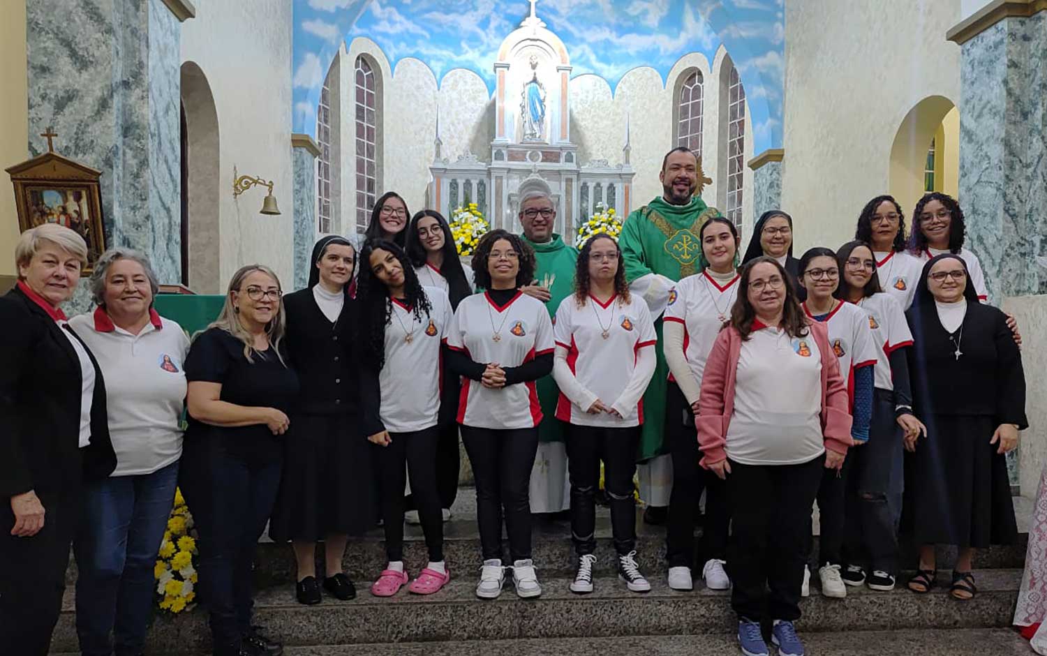 “Non abbiate paura di essere i santi del nuovo millennio!”  San Giovanni Paolo II