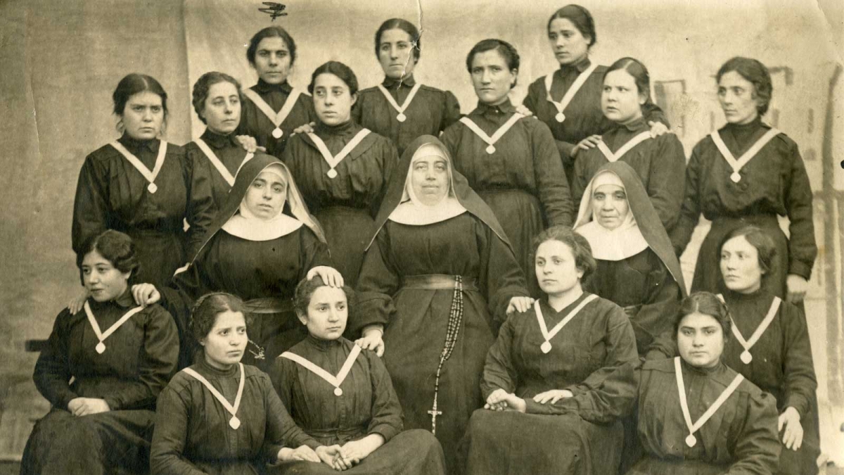 Madre Maria con le postulanti  |  3 gennaio 1918